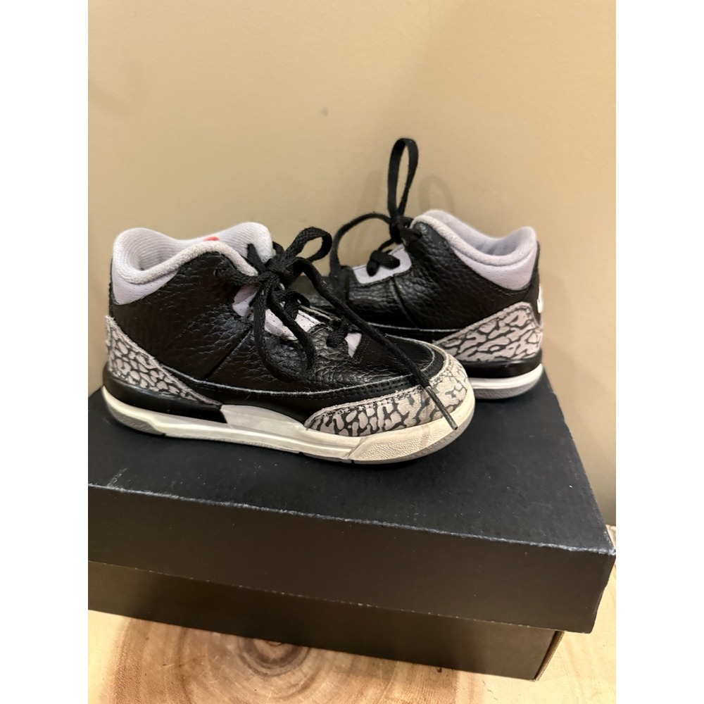 Nike Air Jordan 3 Retro Black Cement Grey Toddler Kids Size 8c 832033-021 No Box